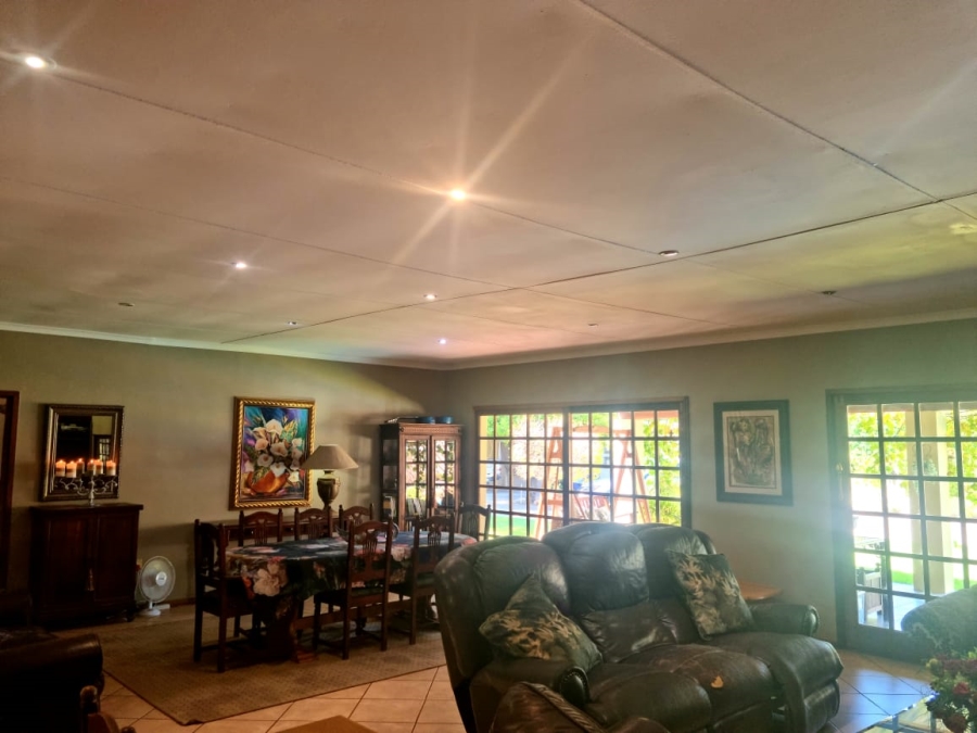 3 Bedroom Property for Sale in Labram Northern Cape